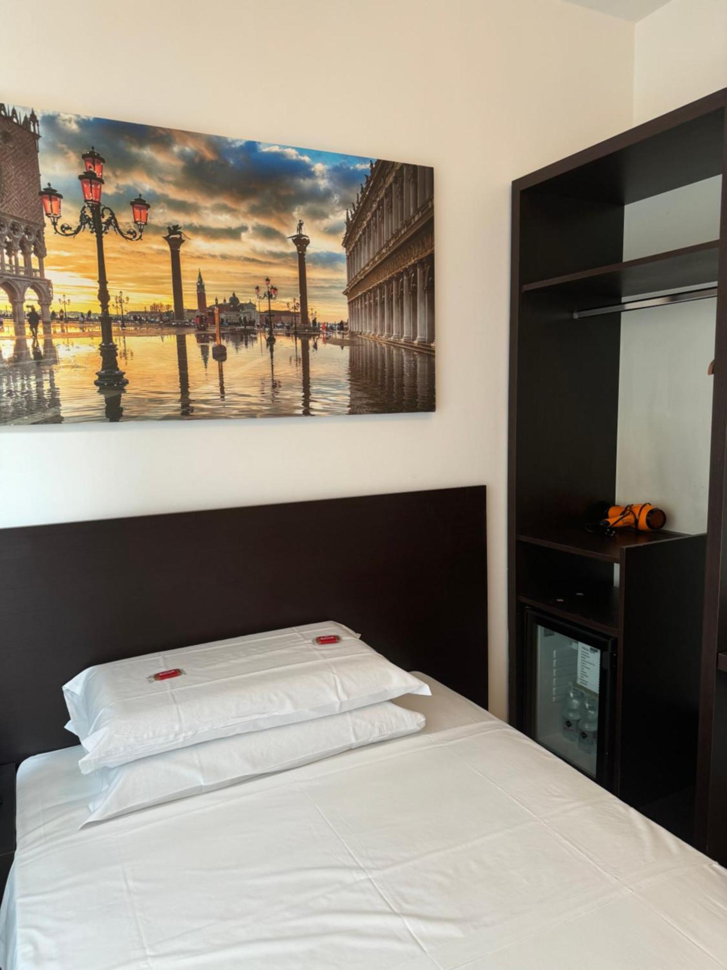 Affitta Camera Apartment Mestre Exterior photo